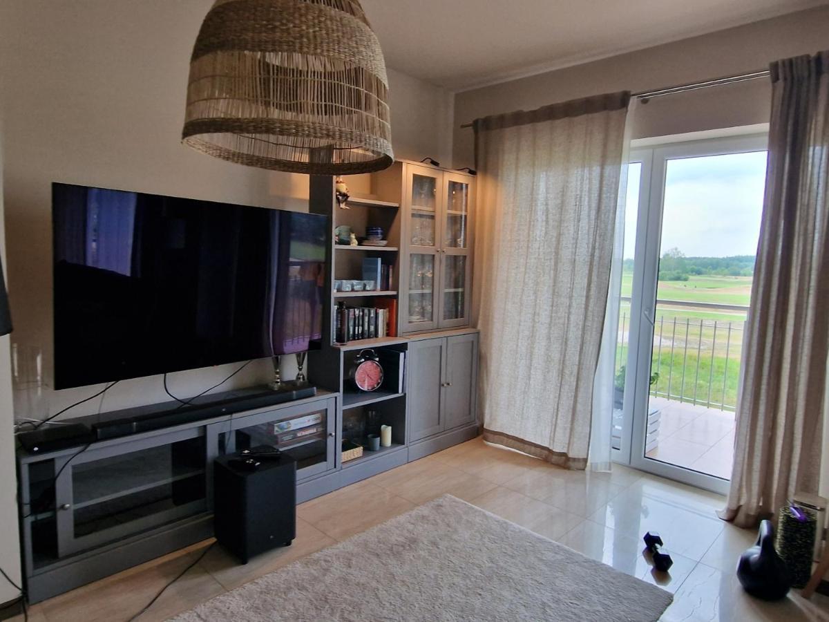 Apartgolf Sobienie Krolewskie Sobienie Szlacheckie Exterior foto