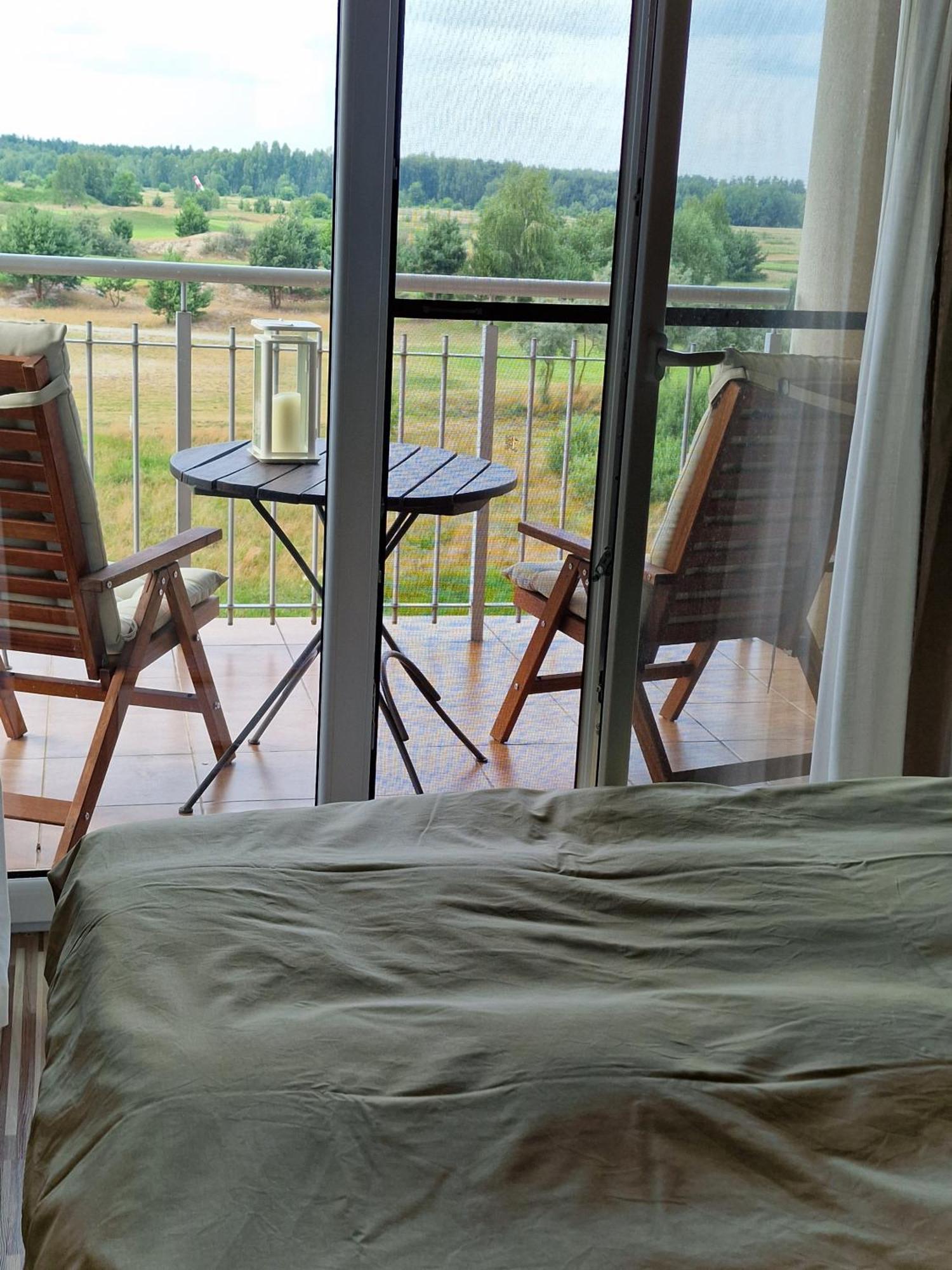 Apartgolf Sobienie Krolewskie Sobienie Szlacheckie Exterior foto
